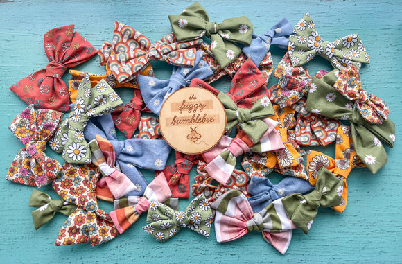 Groovy XL Bows